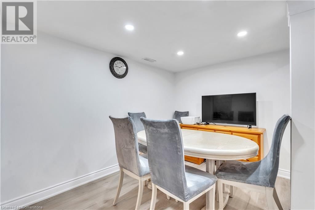 48 ISAIAH DRIVE Image 39