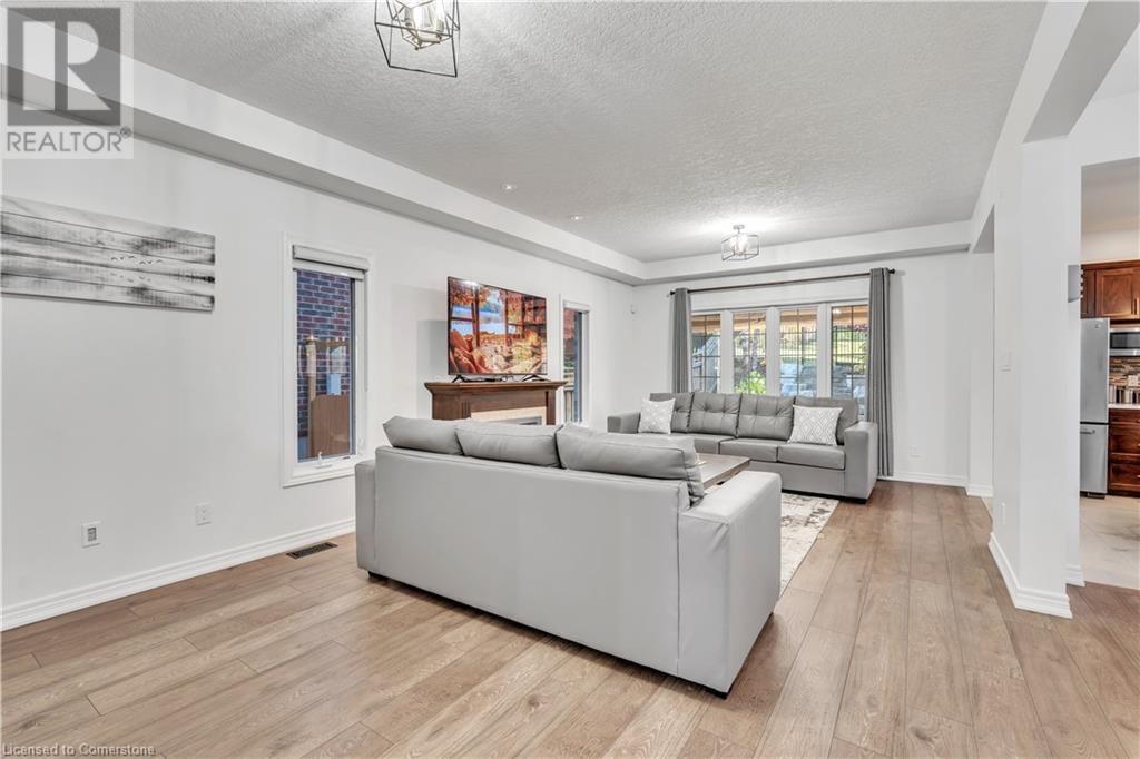 48 ISAIAH DRIVE Image 9