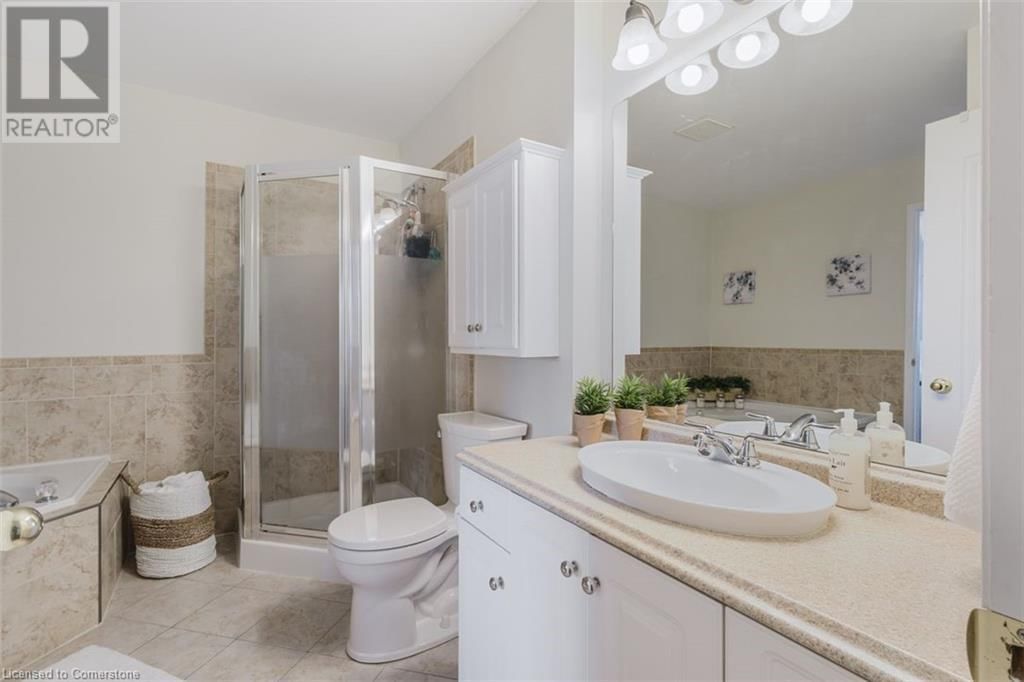 66 FOXBOROUGH DRIVE Image 18