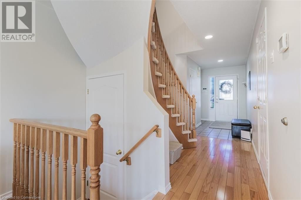 66 FOXBOROUGH DRIVE Image 7