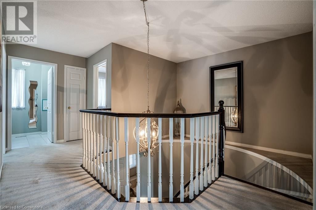 19 CLAUDETTE GATE Image 23