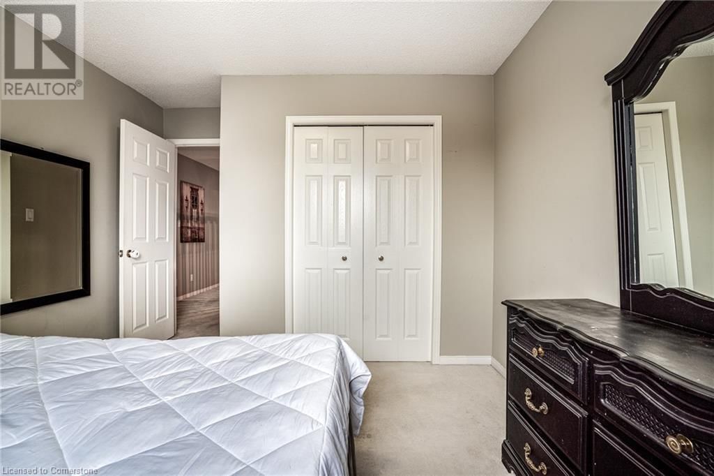 19 CLAUDETTE GATE Image 29