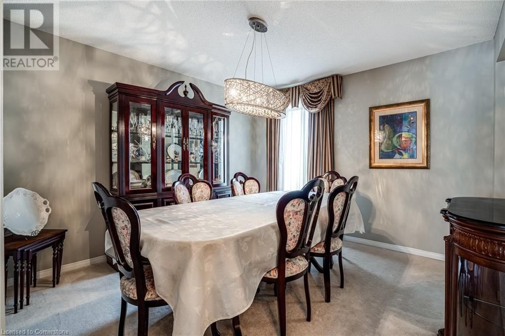 19 CLAUDETTE GATE Image 6