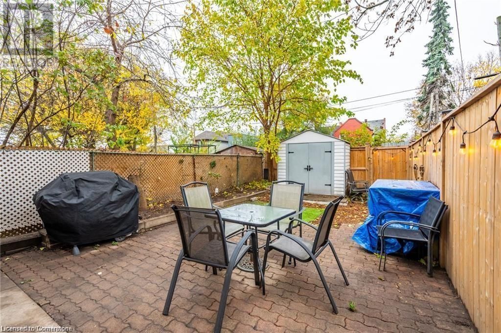 166 CATHARINE STREET NORTH Image 37