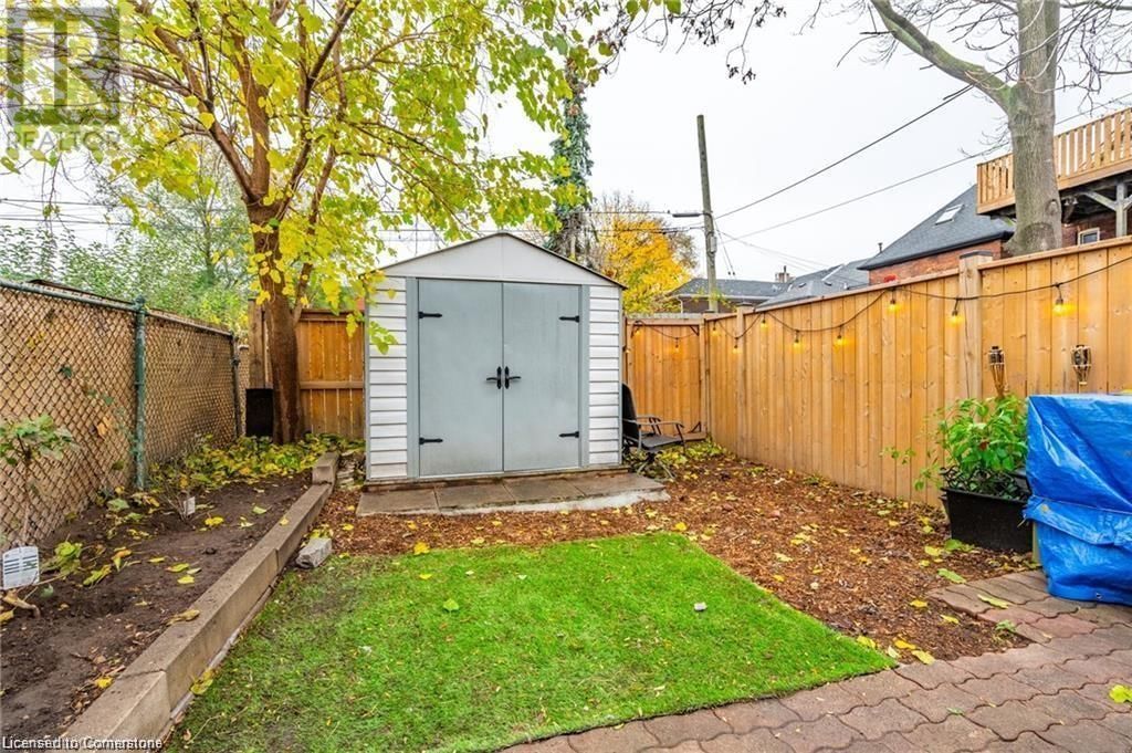 166 CATHARINE STREET NORTH Image 38