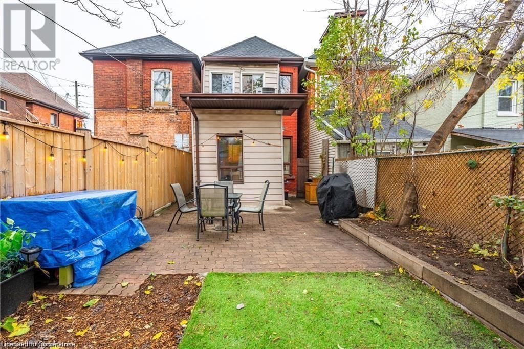 166 CATHARINE STREET NORTH Image 39