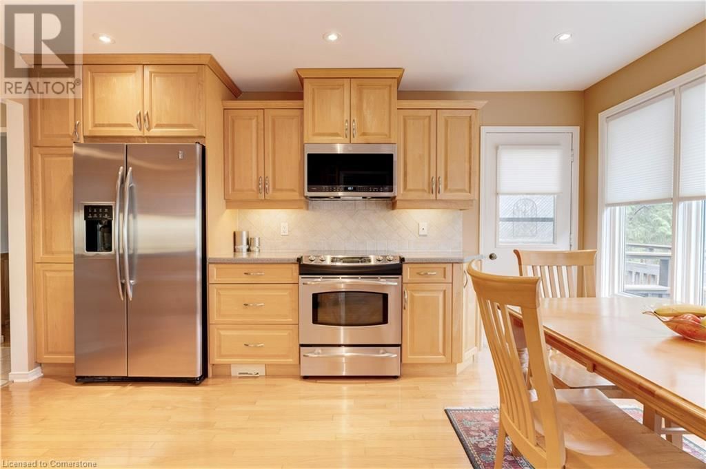 2251 MANSFIELD DRIVE Image 9