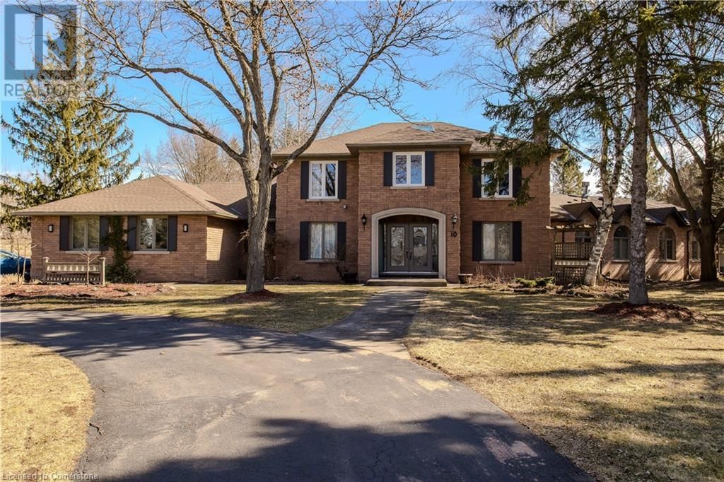 10 KARENDALE CRESCENT Image 1
