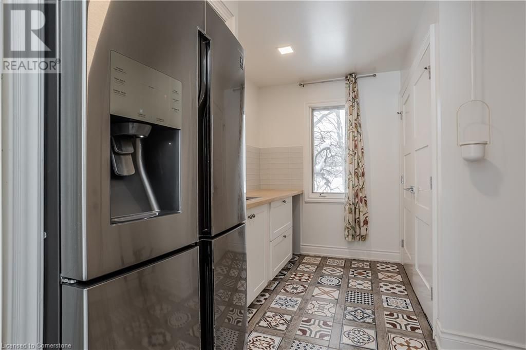 10 KARENDALE CRESCENT Image 23