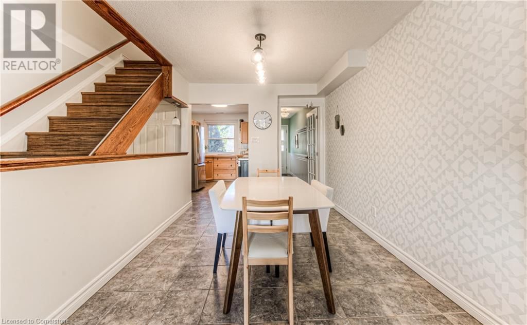 D - 651 ALBERT STREET Image 18