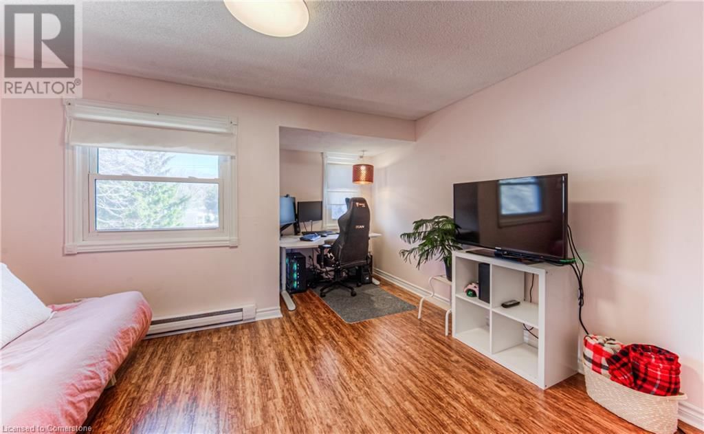 D - 651 ALBERT STREET Image 25