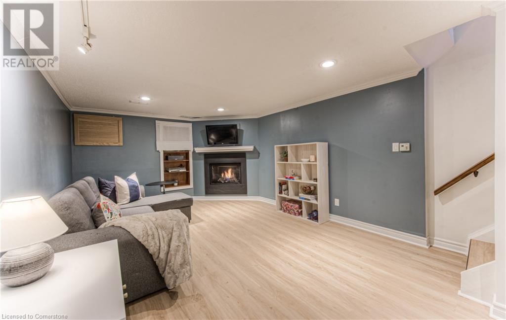D - 651 ALBERT STREET Image 29