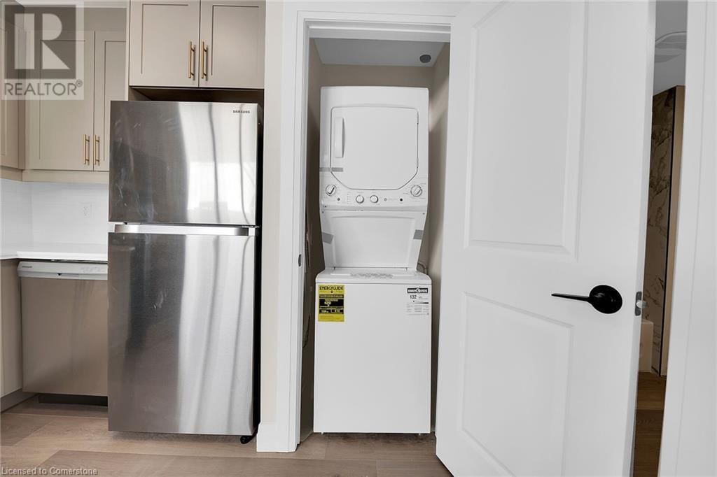 92 PEARL STREET SOUTH Image 11