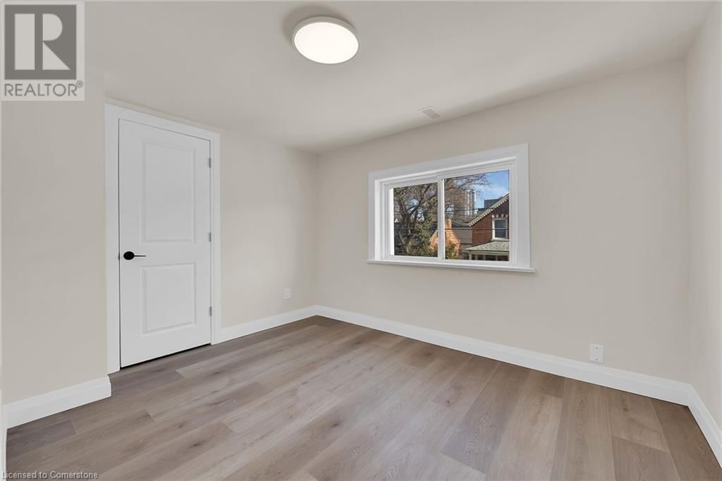 92 PEARL STREET SOUTH Image 34