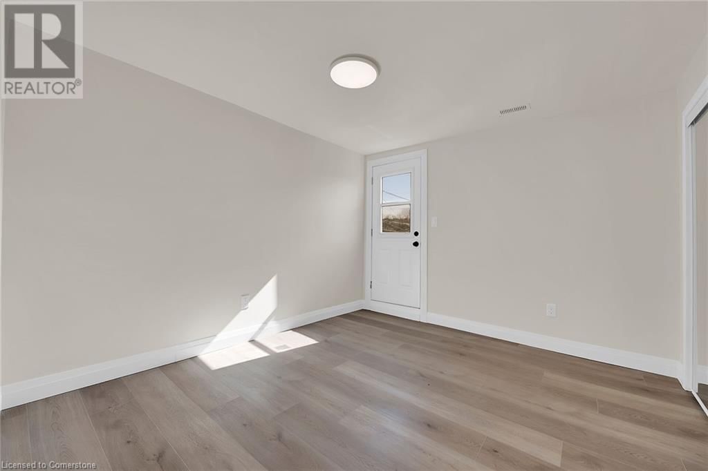 92 PEARL STREET SOUTH Image 37