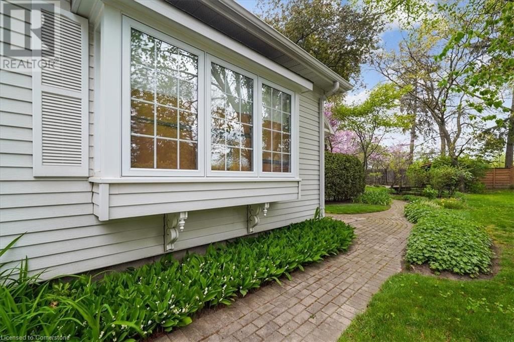 947 GLENWOOD AVENUE Image 36