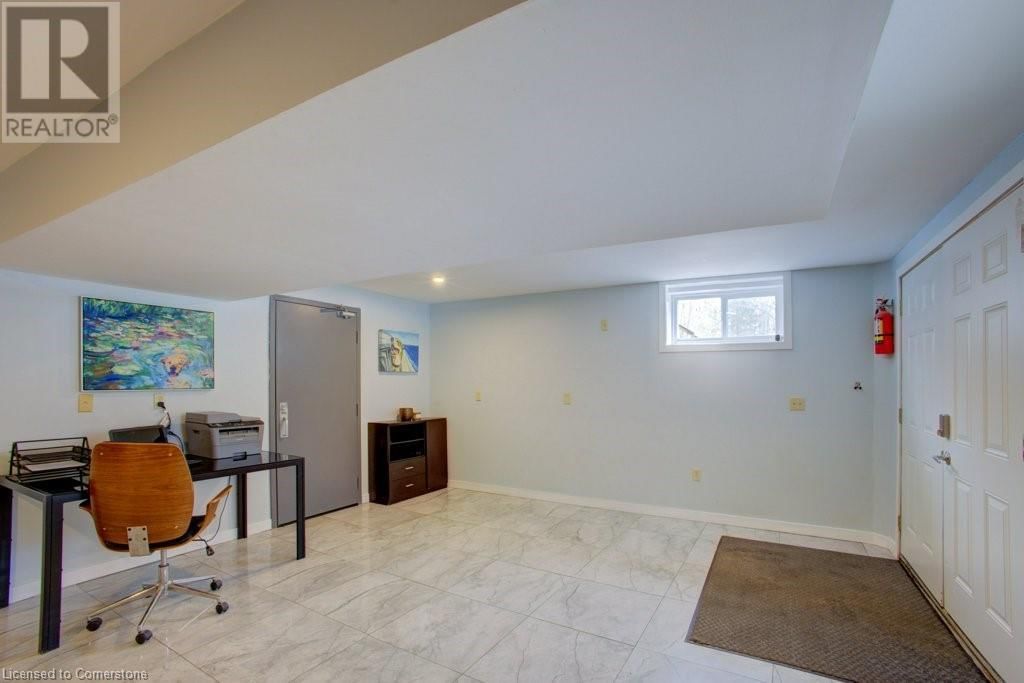179482 GREY ROAD 17 Image 32