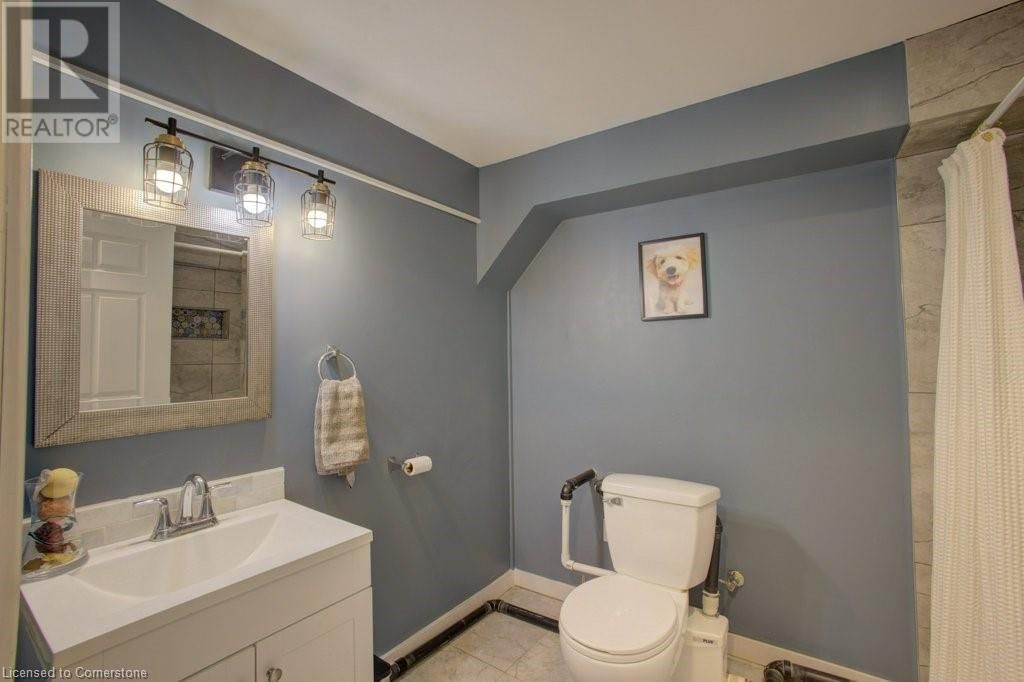 179482 GREY ROAD 17 Image 35