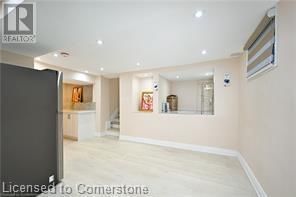 48 LARCHWOOD CIRCLE Image 40