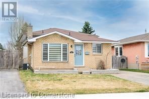 48 LARCHWOOD CIRCLE Image 44