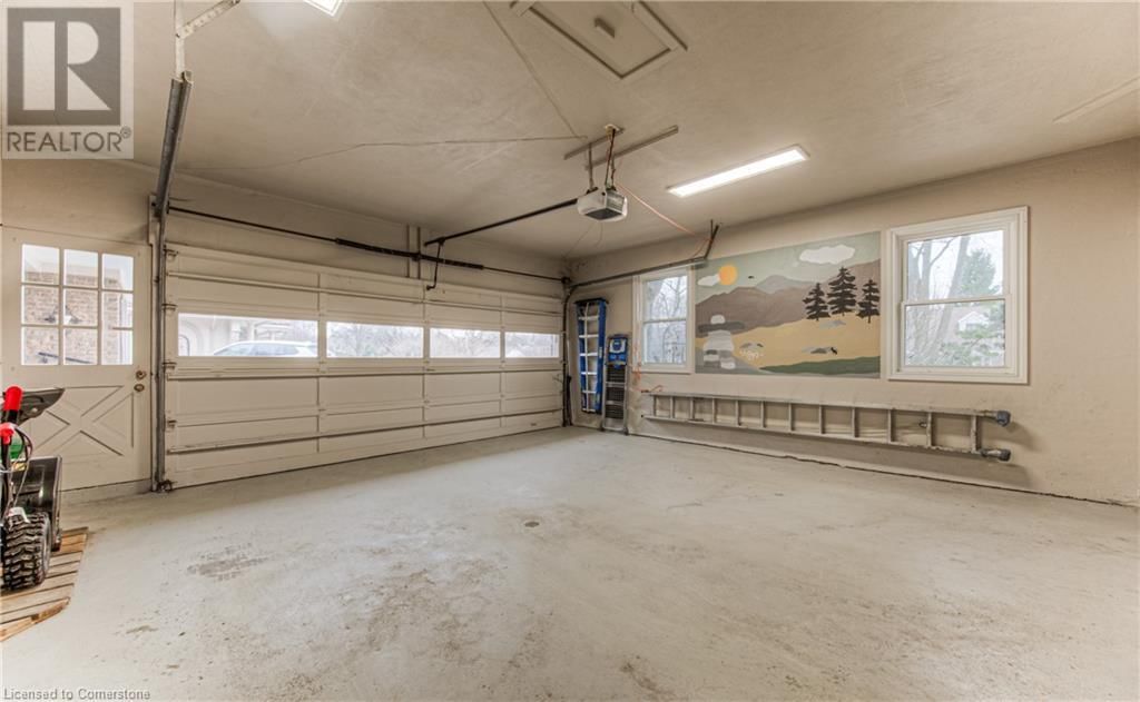 173 RIPPLEWOOD CRESCENT Image 35