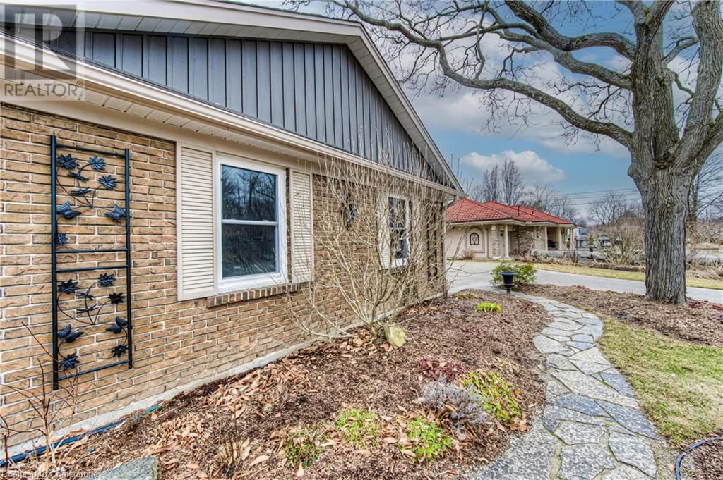 173 RIPPLEWOOD CRESCENT Image 41