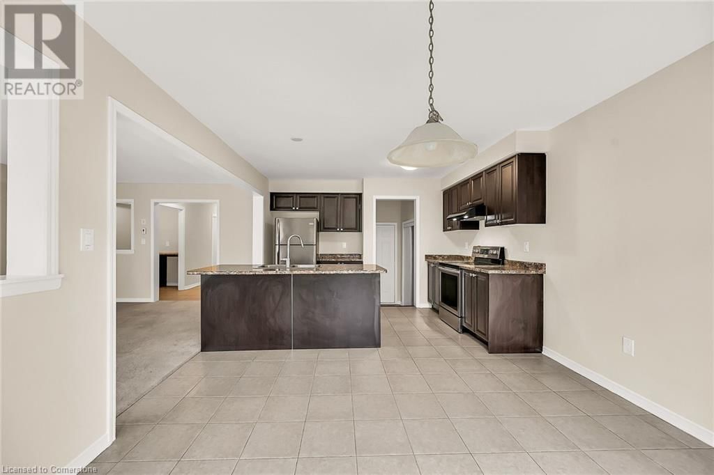 36 SUMAC DRIVE Image 13