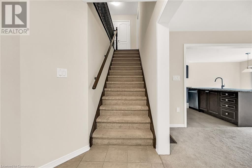 36 SUMAC DRIVE Image 22