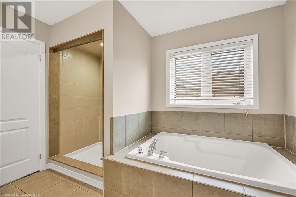 36 SUMAC DRIVE Image 28