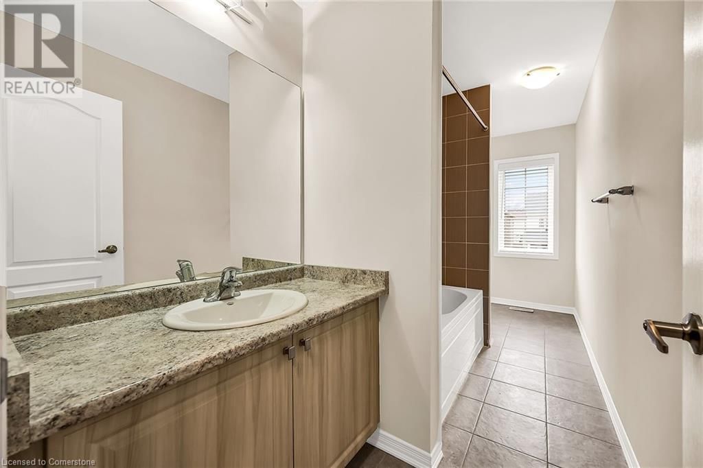 36 SUMAC DRIVE Image 32