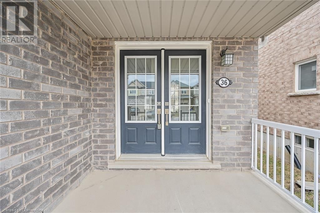36 SUMAC DRIVE Image 4