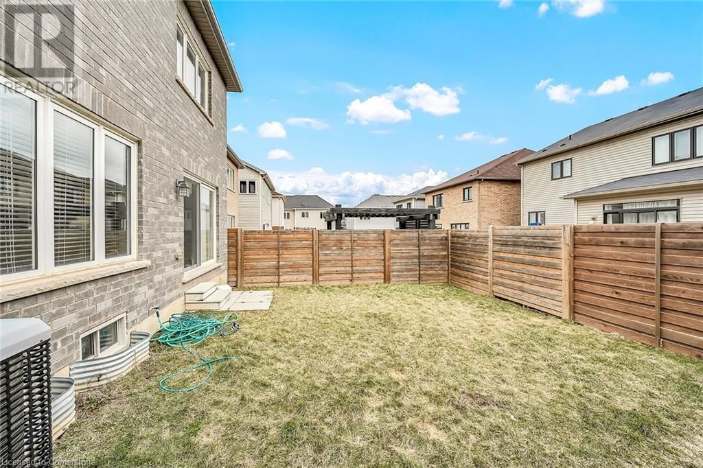 36 SUMAC DRIVE Image 44