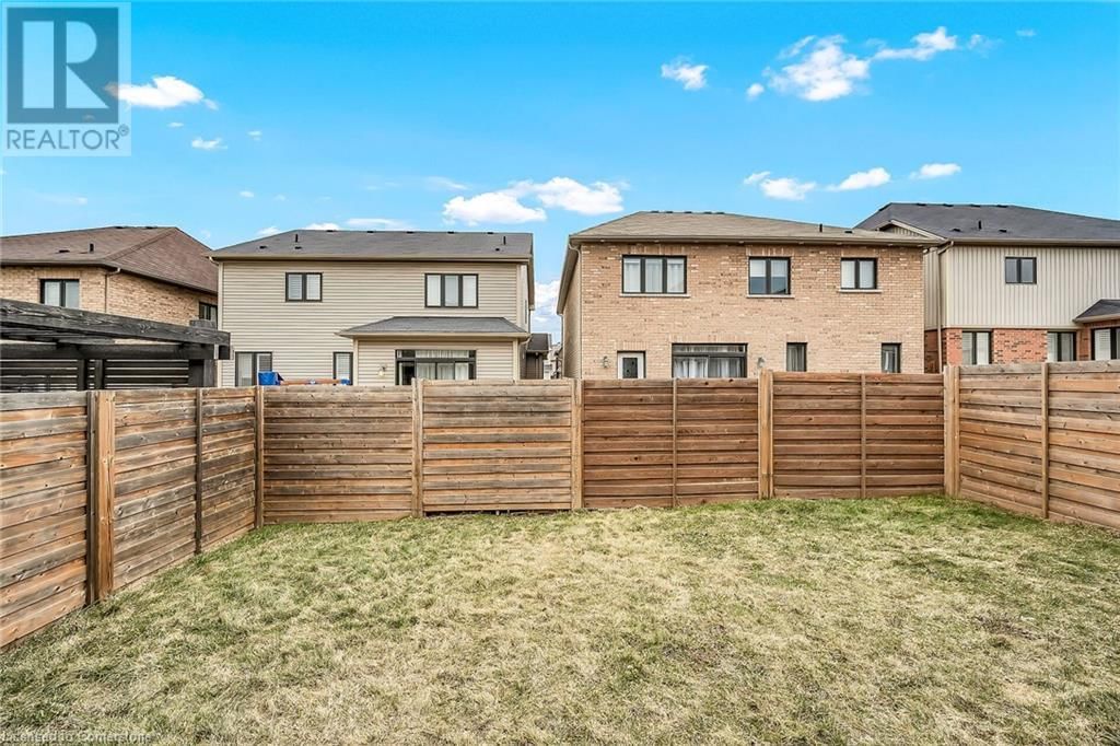 36 SUMAC DRIVE Image 45