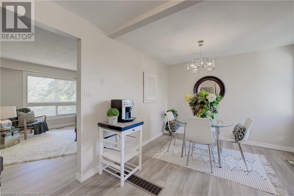 29 - 165 GREEN VALLEY DRIVE Image 16