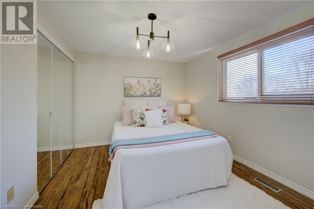 29 - 165 GREEN VALLEY DRIVE Image 21