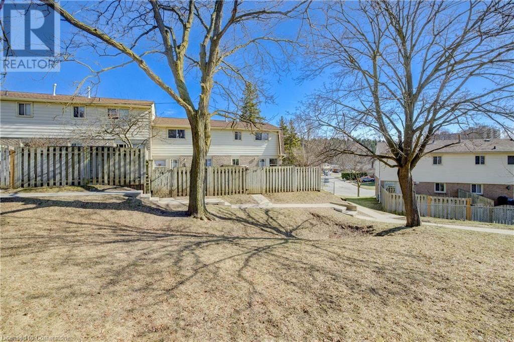 29 - 165 GREEN VALLEY DRIVE Image 41