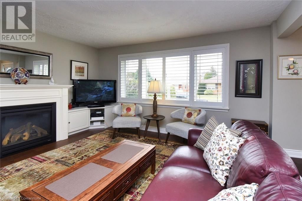 733 ASHLEY AVENUE Image 12