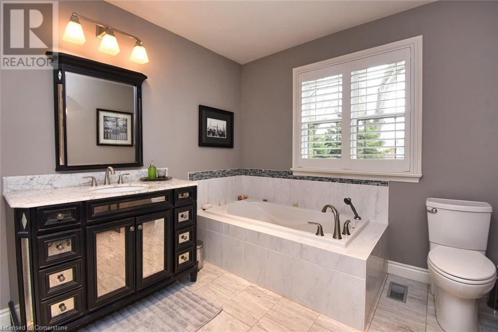733 ASHLEY AVENUE Image 26