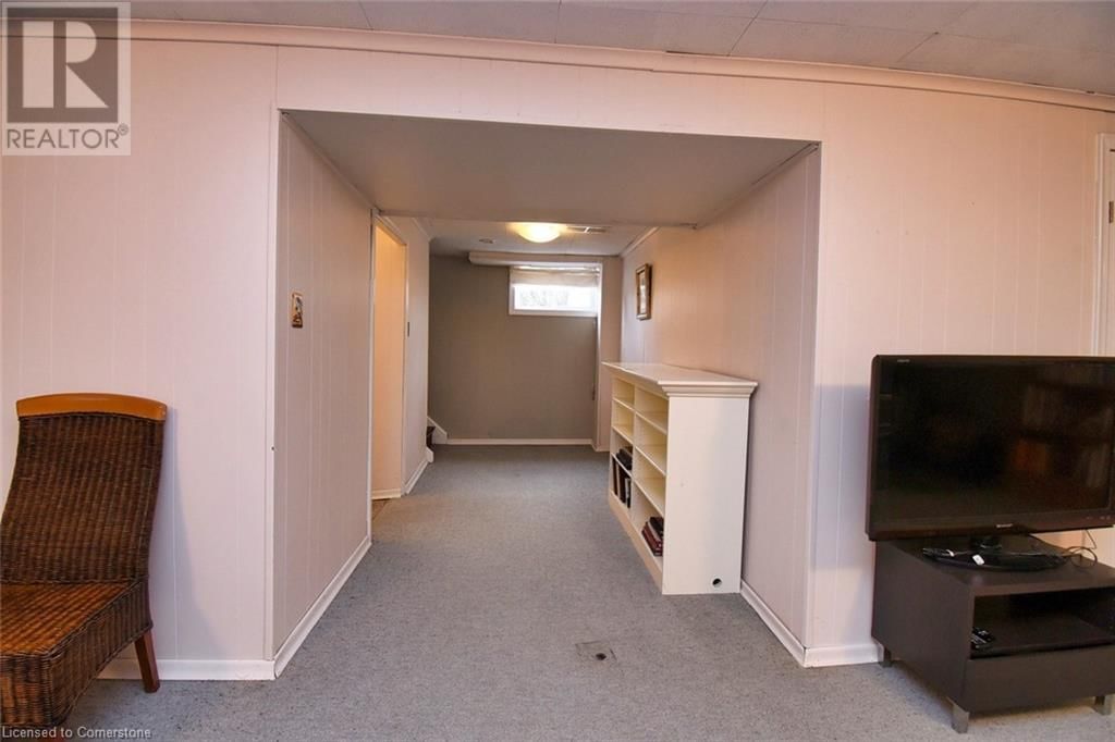733 ASHLEY AVENUE Image 32