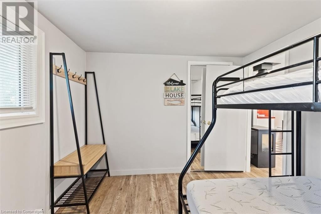 38 MACPHERSON CRESCENT Image 11