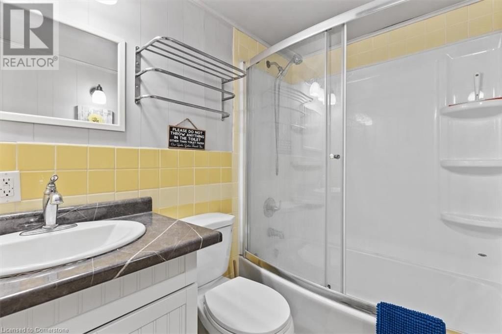 38 MACPHERSON CRESCENT Image 14