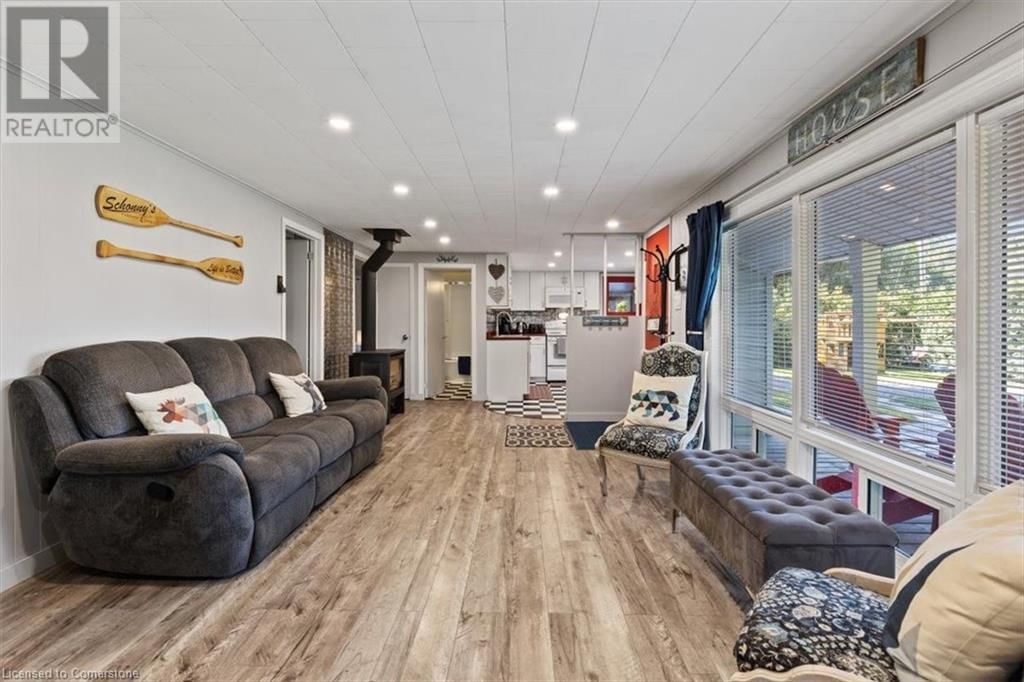 38 MACPHERSON CRESCENT Image 7
