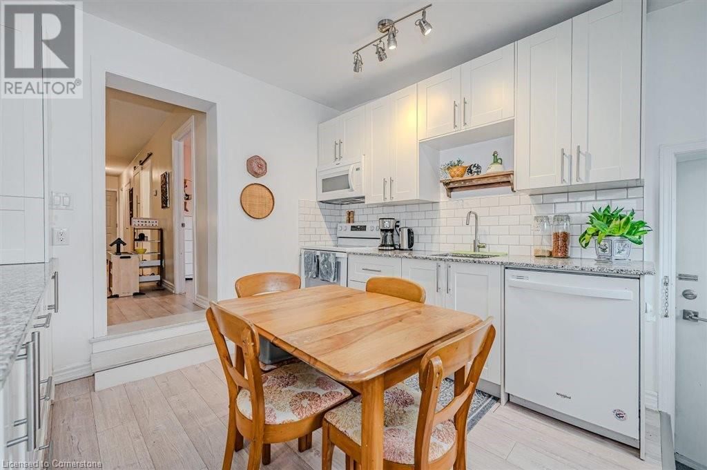 51 FAIRVIEW AVENUE Image 20