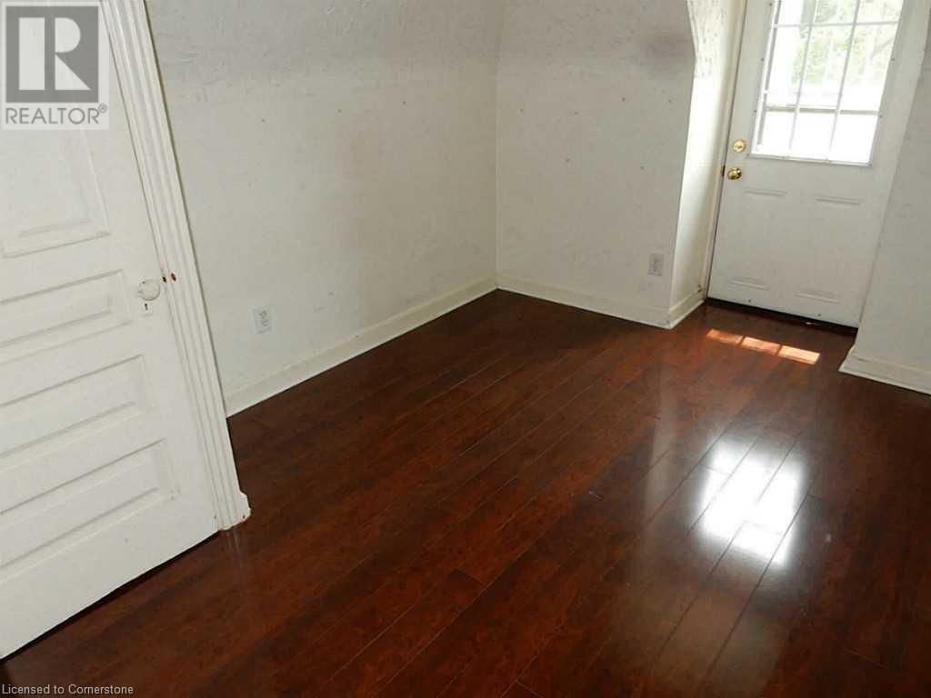 3 - 115 CHARLTON AVENUE Image 15