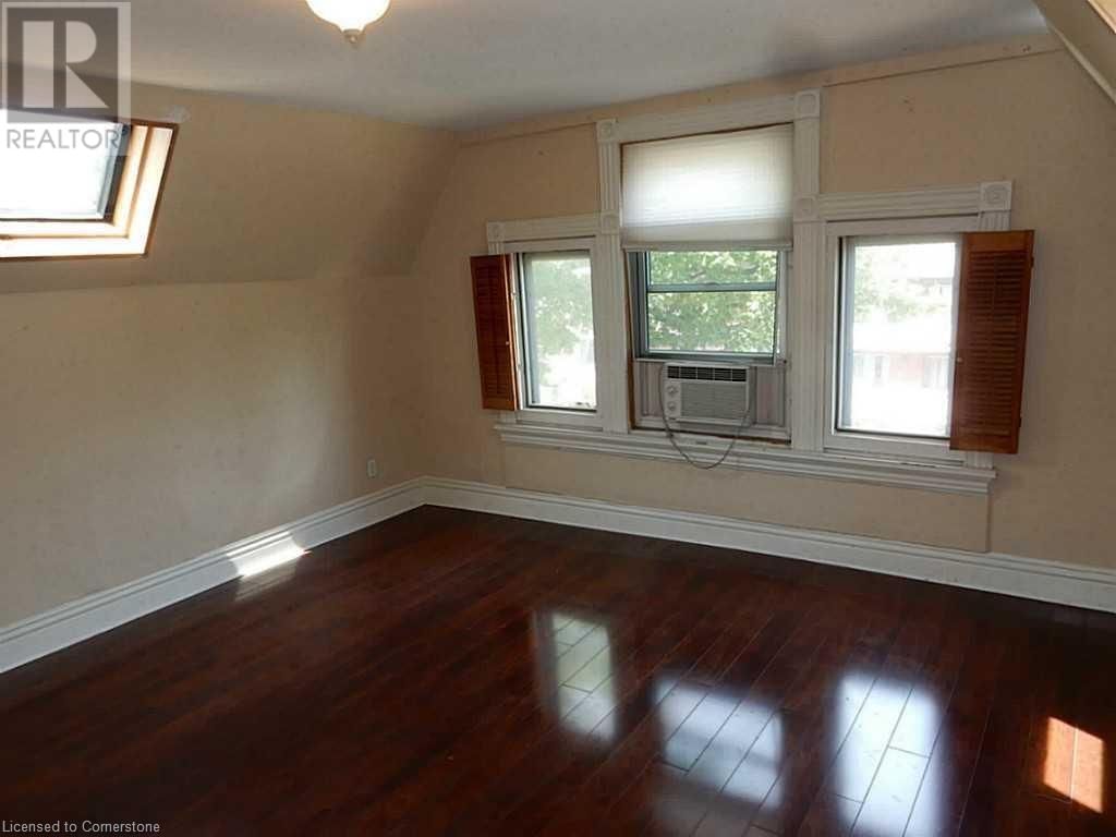 3 - 115 CHARLTON AVENUE Image 3