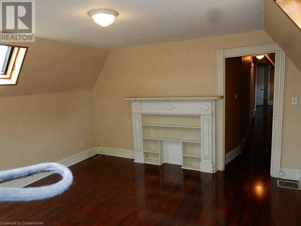 3 - 115 CHARLTON AVENUE Image 4