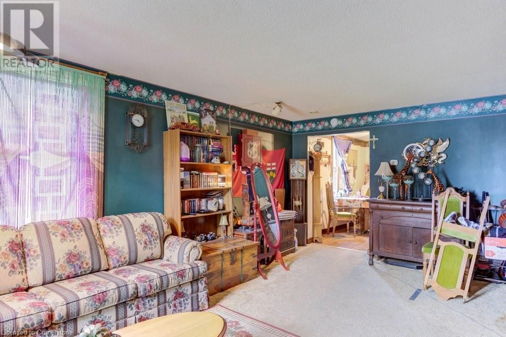 410 QUEEN STREET SOUTH Image 30