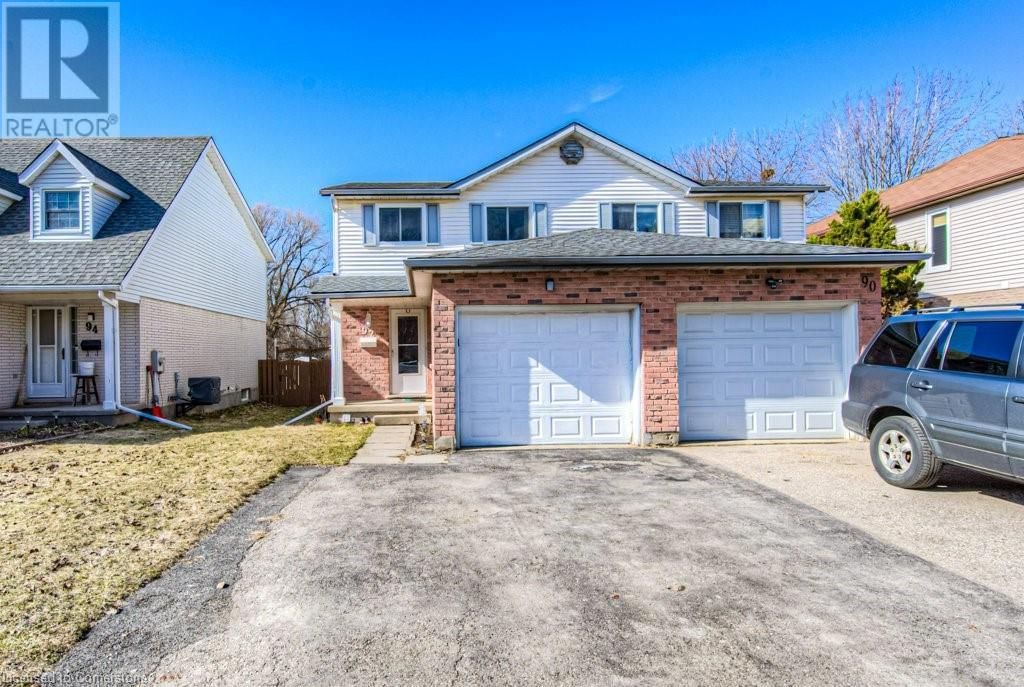 92 HIGHLAND CRESCENT Image 1