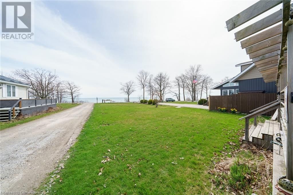 307 LAKESHORE ROAD Image 10