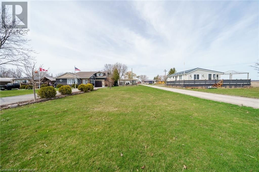 307 LAKESHORE ROAD Image 16